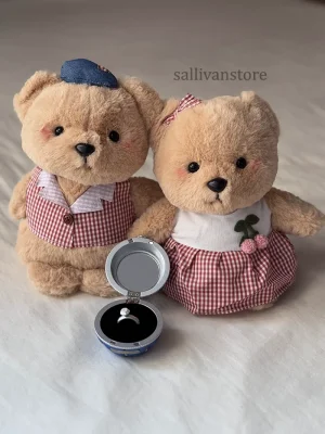 عروسک خرس ست با لباس قرمز